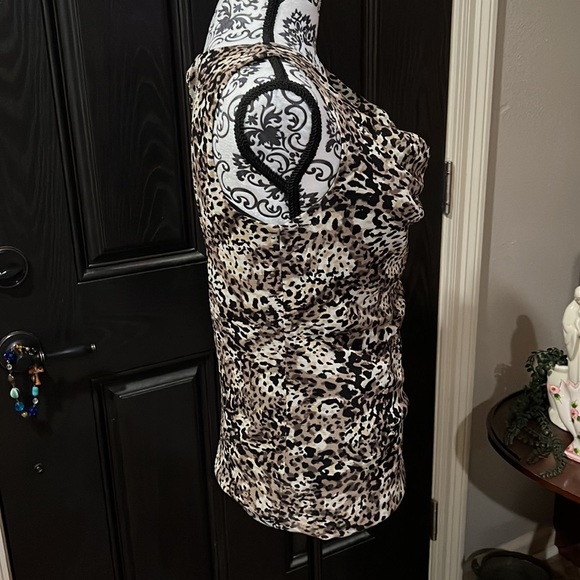 Liz Claiborne Small Leopard Tank Blouse  #119 - Picture 3 of 5
